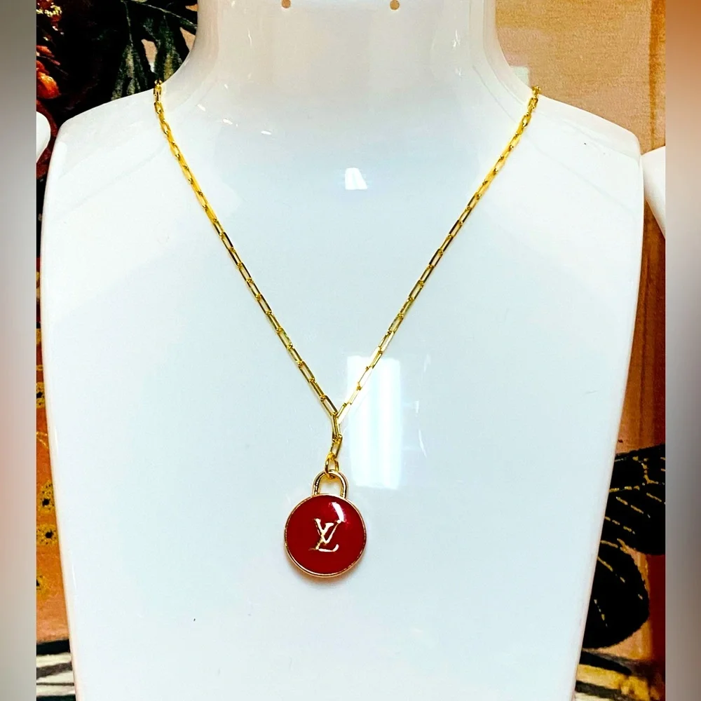 LV ZIPPER-PULL RED AND VIOLET WITH PAVOI 14K PLATED AND MARC JACOBS CUBE - Picture 4 of 12